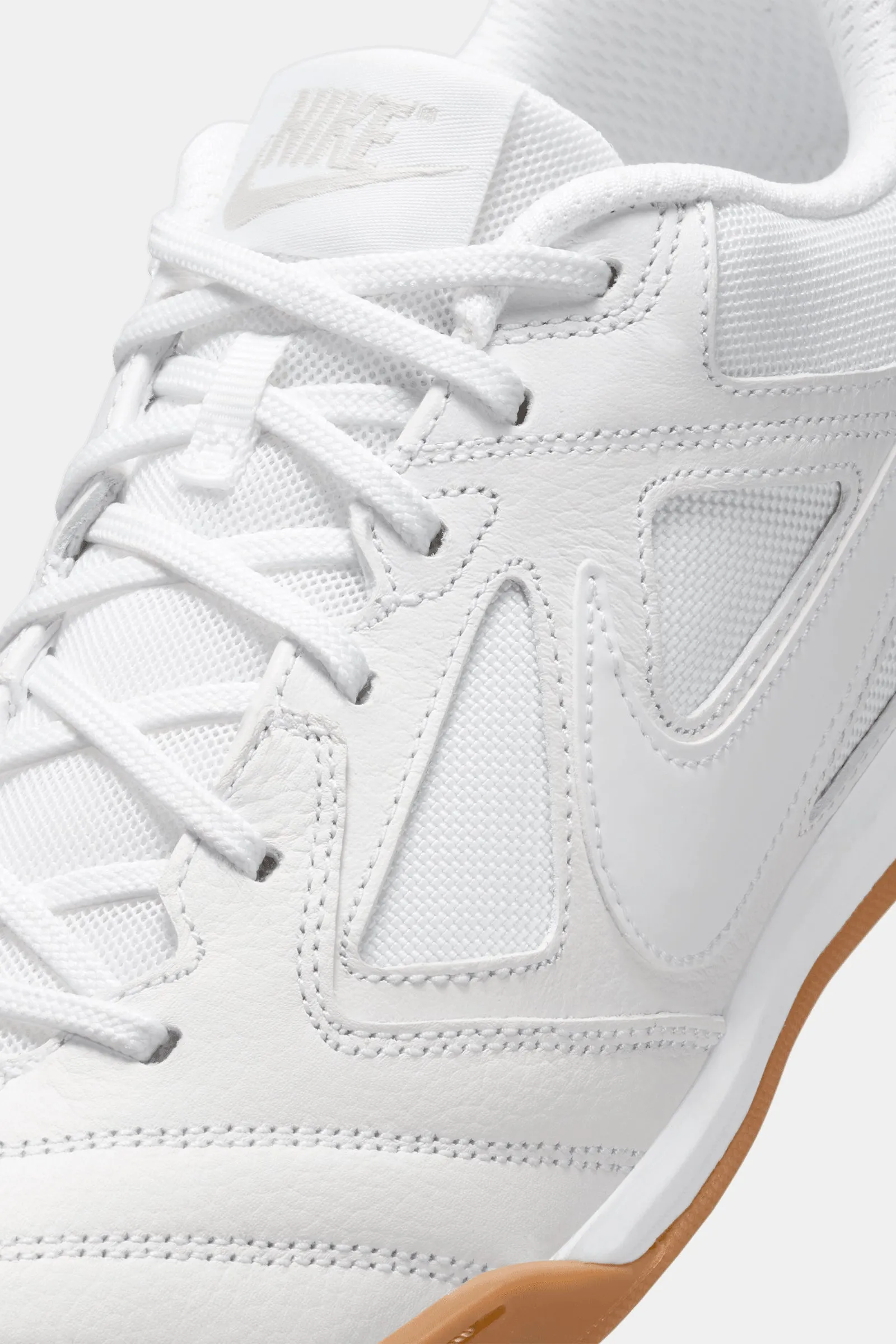 Nike Gato