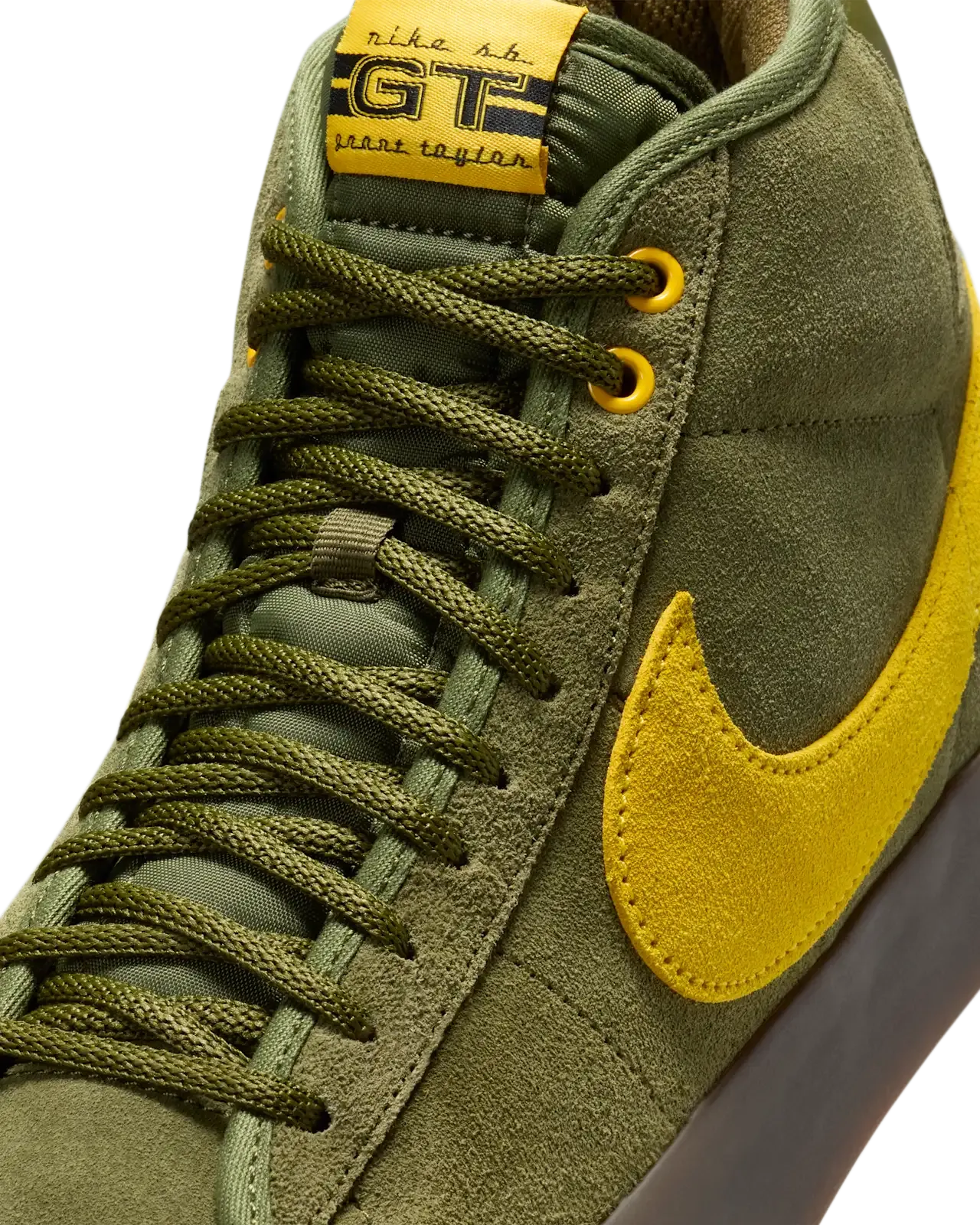 Nike SB Blazer Mid QS // Antihero
