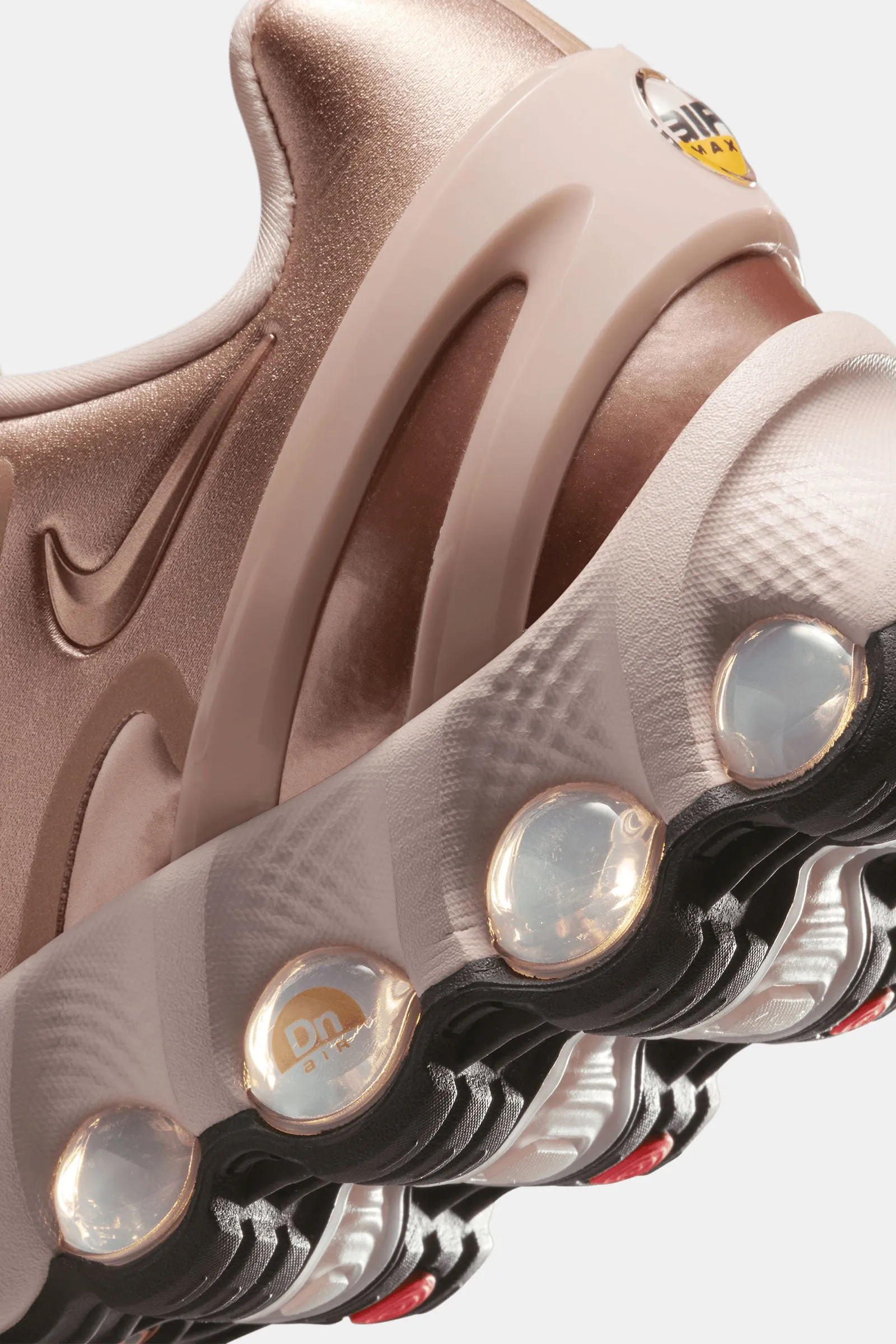 Women's Air Max Dn8